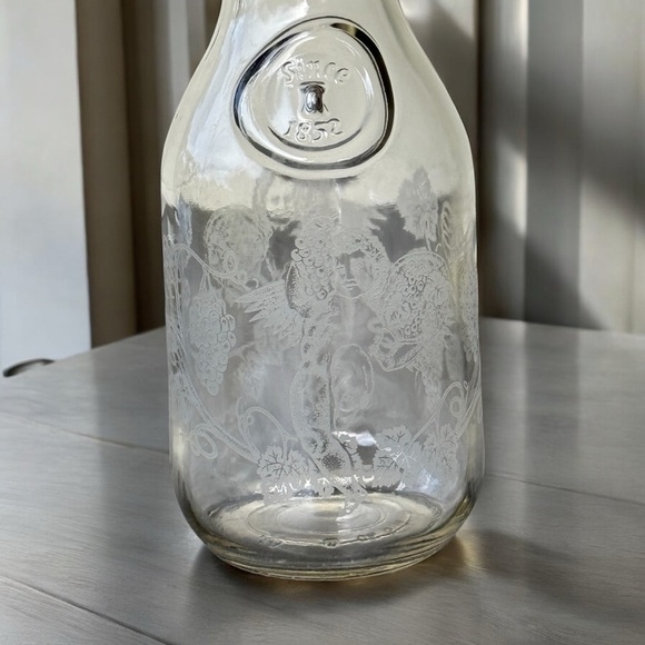 Vintage Paul Masson Vineyards Etched Glass Wine Carafe Floral Cherub - Picture 2 of 4